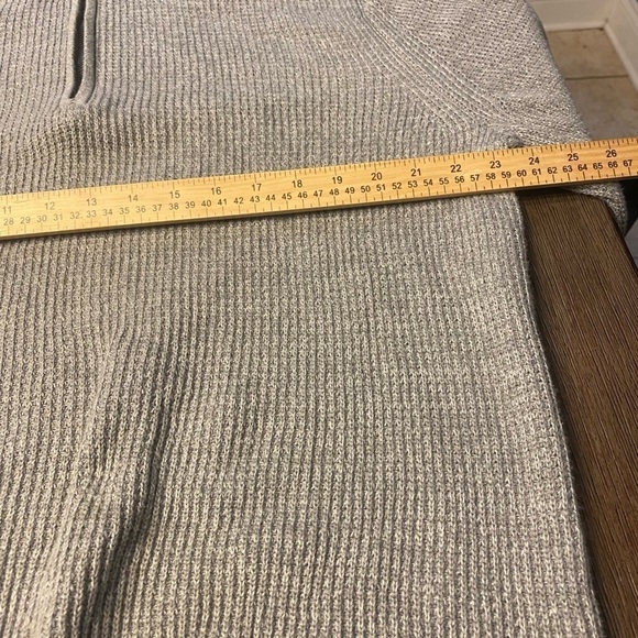 GAP Waffle Men’s Stitch Quarter Zip Mockneck Gray Sweater - XL. - Picture 5 of 8